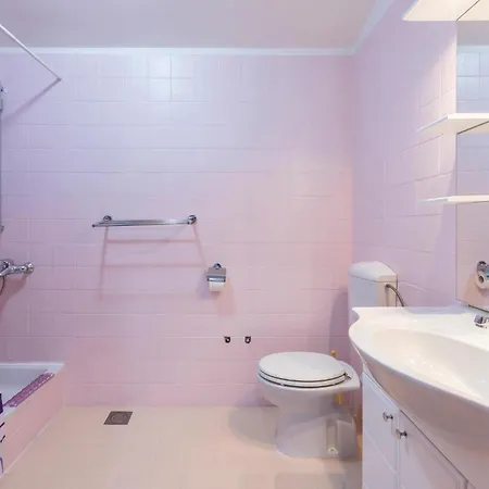Beautiful In Vinjani Donji With Wifi Holiday home Bilopavlovici