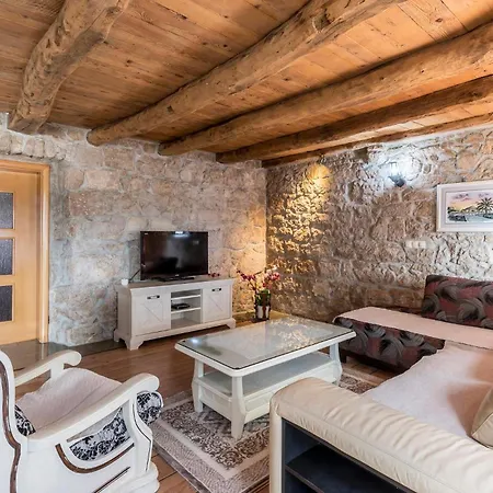 Beautiful In Vinjani Donji With Wifi Holiday home