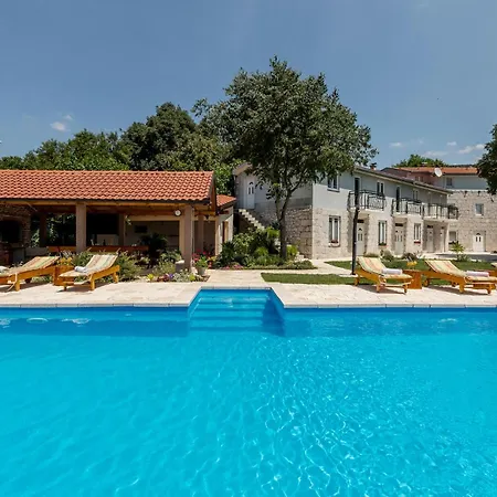Beautiful In Vinjani Donji With Wifi Holiday home *