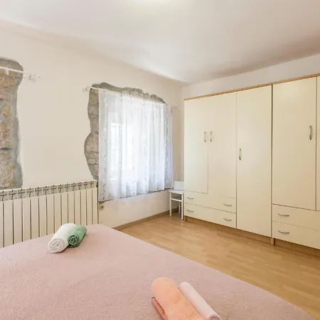 Beautiful In Vinjani Donji With Wifi * Bilopavlovici